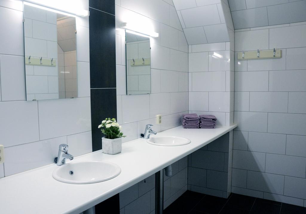 Appartementen Verhuur De Trijehoek Stiens Kültér fotó